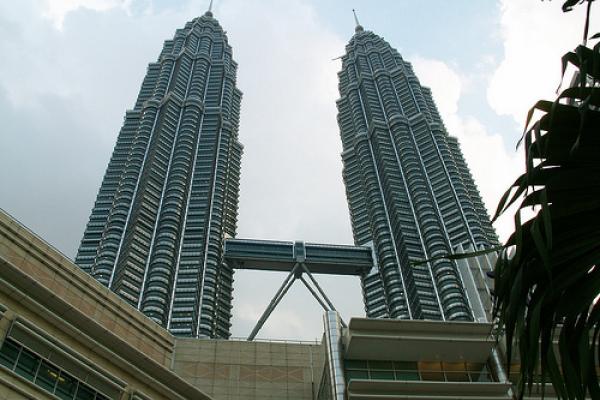 Petronas Towers, Kuala Lumpur, Malaysia. Photo courtesy RNS/Auswandern Malaysia/