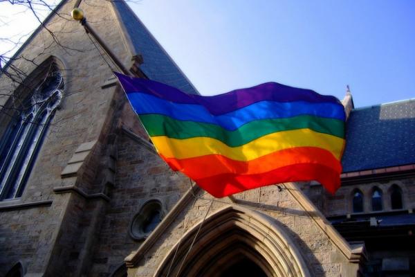 rainbowflagchurch