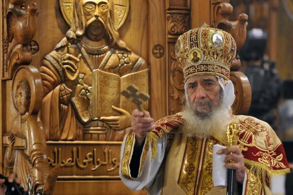 Pope Shenuda III leads Christmas midnight mass, 2010. (AMR AHMAD/AFP/Getty Image