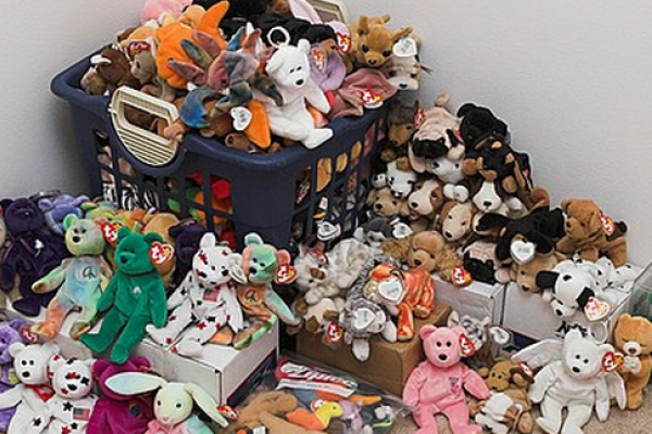 Pile of Beanie Babies. Photo courtesy joeltelling/flickr.com