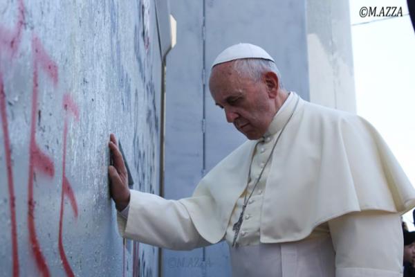 Pope Francis at the Separation Wall, Photo by Mohammad Al-Azza