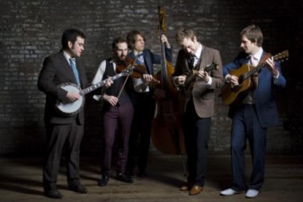 Photo courtesy of Nonesuch Records / Taylor Crothers