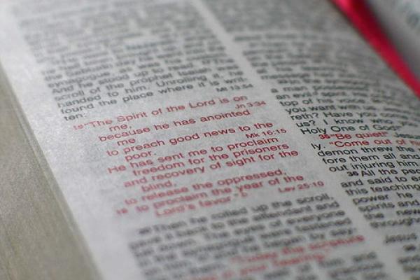 Red letter Bible via Wylio http://bit.ly/wk2149 