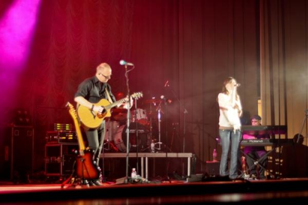 Christian rock band performing in Ukraine, Nadiia Gerbish / Shutterstock.com
