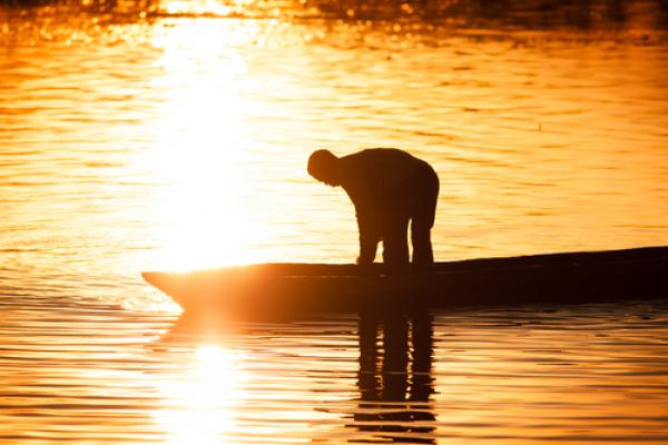 Peaceful morning fishing, Jandrie Lombard / Shutterstock.com