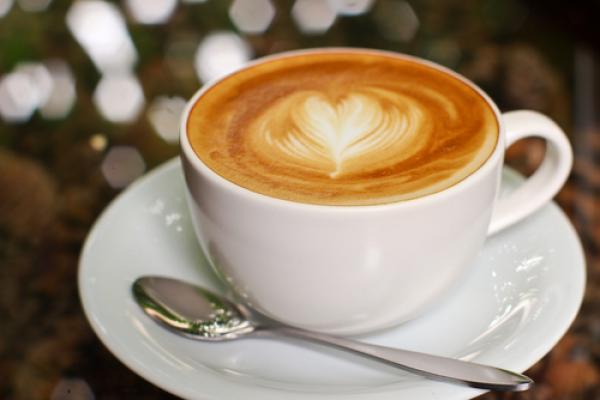 Lattte, happydancing / Shutterstock.com