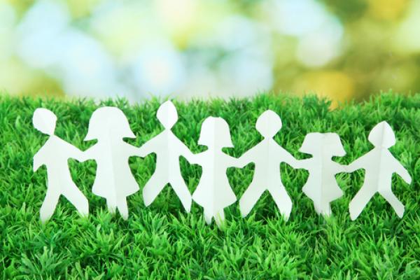 Community illustration, Africa Studio / Shutterstock.com
