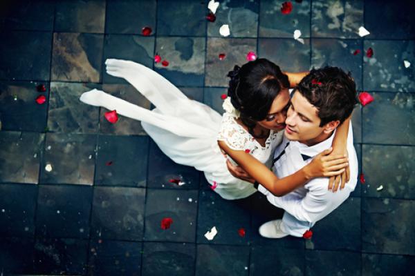 Wedding photo, Mila Supinskaya / Shutterstock.com