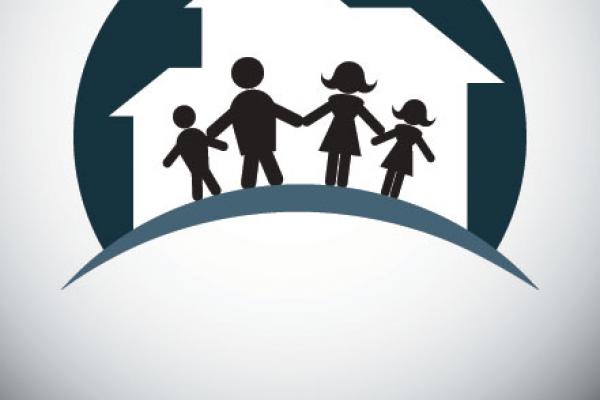 Family silhouette, Ye Liew / Shutterstock.com