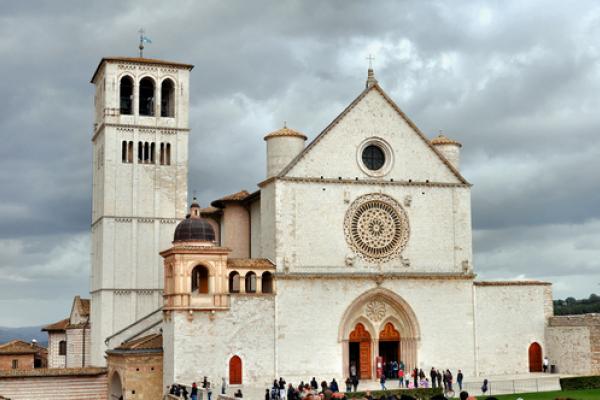 The Basilica of St. Francis of Assisi, Italy, maurizio / Shutterstock.com