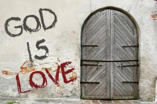 Door photo, Elena Yakusheva / Shutterstock.com