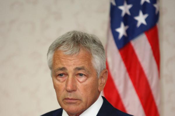 U.S. Secretary of Defense Chuck Hagel will step down, officials reported Monday.