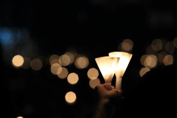 Candlelight vigil, Lewis Tse Pui Lung / Shutterstock.com