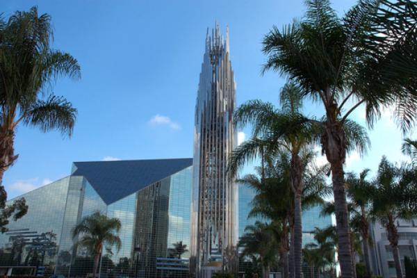 The Crystal Cathedral. Image via Bobby Deal / RealDealPhoto/Shutterstock.com 