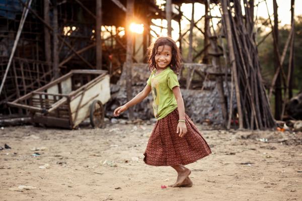 Unidentified Khmer girl in Kampong Phlukm, Cambodia. Andrey Bayda / Shutterstock