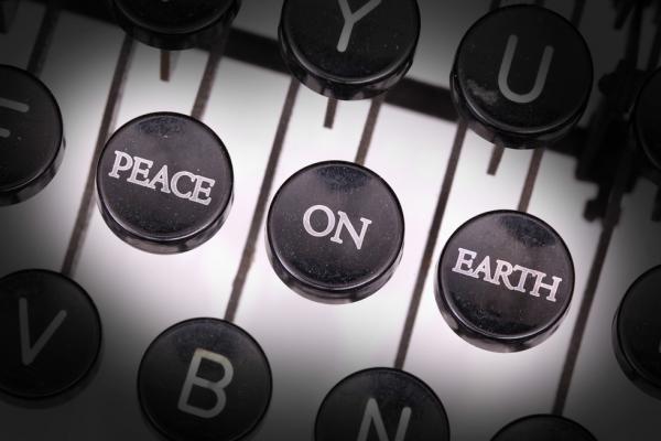 Peace on Earth type, MyImages - Micha / Shutterstock.com