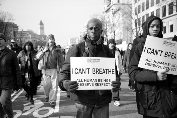 Protestors gather in Washington, DC, December 2014. Image via Rena Schild/shutte