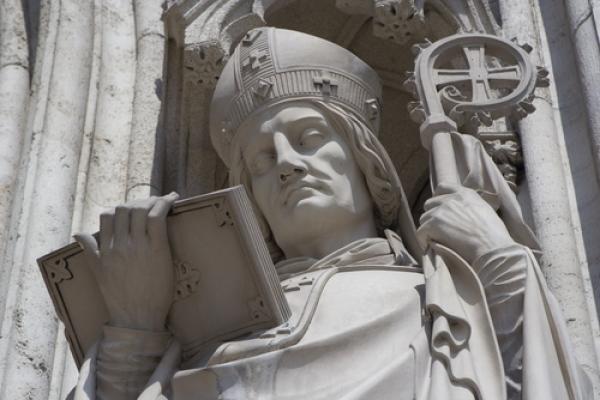 Statue of bishop photo, Renata Sedmakova / Shutterstock.com