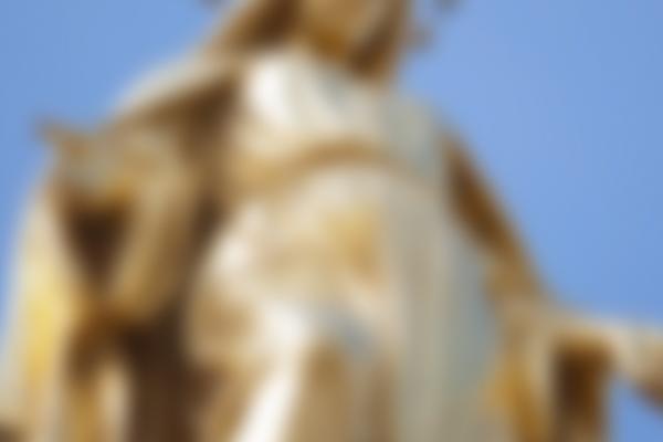 statue of virgin mary