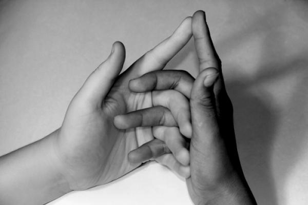  'Here is the Steeple' hand game, Anita Patterson Peppers / Shutterstock.com