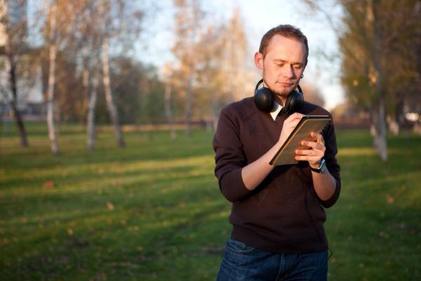 Writer photo, studio_chki / Shutterstock.com