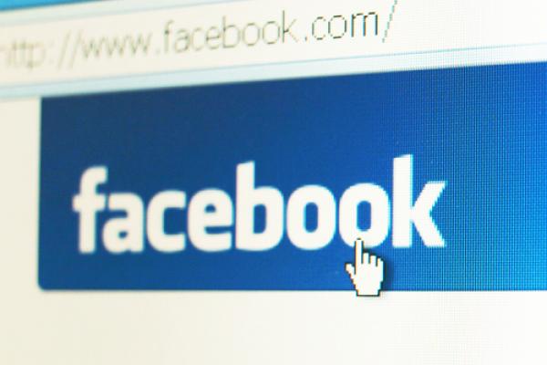 Facebook image: 1000 Words / Shutterstock.com