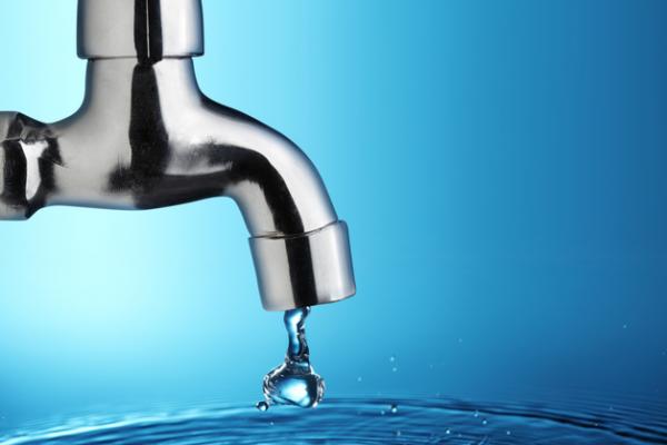 A drop of water. Image via Chepko Danil Vitalevich/shutterstock.com