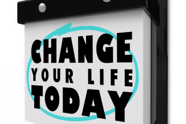 Self-help wall calendar,  iQoncept / Shutterstock.com