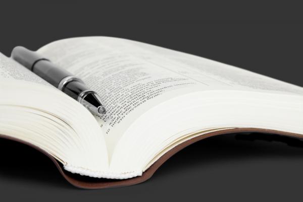 Bible photo, Roberts/Shutterstock.com
