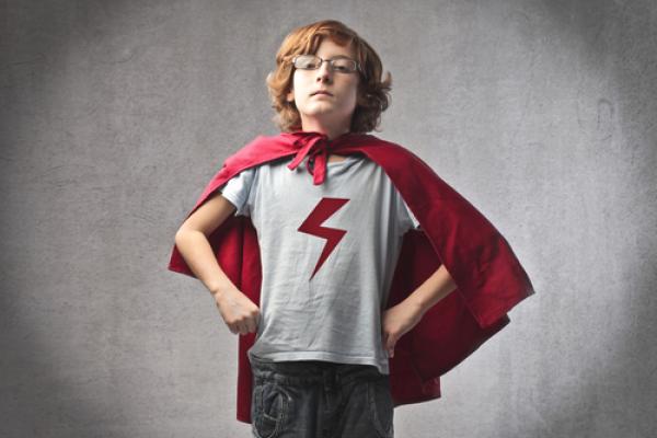 Child in superhero suit, olly / Shutterstock.com