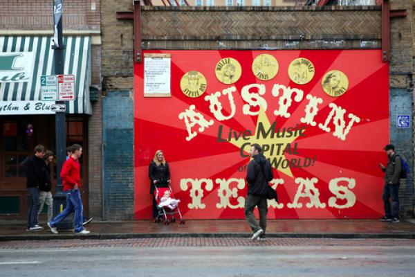 Austin photo: GSPhotography / Shutterstock.com
