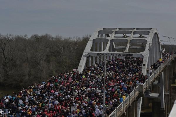 Bill Frakes / Associated Press