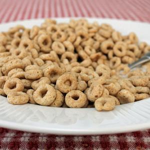 Cereal image via Wylio http://www.wylio.com/credits/Flickr/5399595876