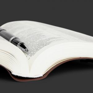 Bible photo, Roberts/Shutterstock.com