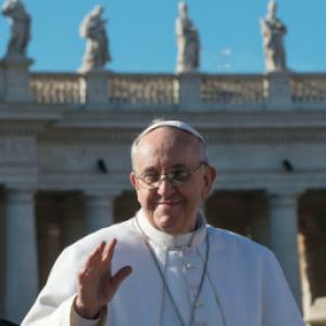 Pope Francis waves to crowd in St. Peter’s Square. RNS photo: Andrea Sabbadini