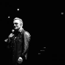 Bono on the #U21e tour in Arizona on May 23, by aliza sherman on Flickr.com Bono on the #U21e tour in Arizona on May 23, by aliza sherman on Flickr.com