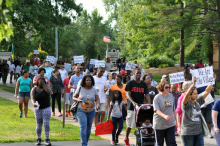 People gather to march in Ferguson, Mo. on Aug. 15, 2014. Photo courtesy of Loavesofbread/Wikimedia Commons/RNS.