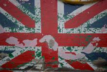 Union Jack mural in disrepair. Image via http://bit.ly/wLwse2.