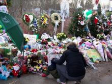 School shooting memorials at Sandy Hook Elementary School. Gina Jacobs / Shutterstock Gina Jacobs / Shutterstock