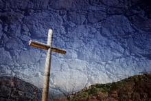 Cross image, © Carsten Medom Madsen / Shutterstock.com Cross image, © Carsten Medom Madsen / Shutterstock.com