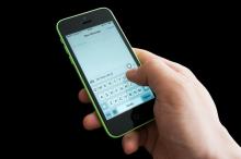 Text messaging, Dedi Grigoroiu / Shutterstock.com Text messaging, Dedi Grigoroiu / Shutterstock.com
