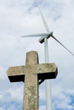 Cross in front of a wind farm, BESTWEB / Shutterstock.com Cross in front of a wind farm, BESTWEB / Shutterstock.com