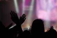 Worship concert, rehoboth foto / Shutterstock.com Worship concert, rehoboth foto / Shutterstock.com