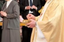 Communion photo, tarczas, Shutterstock.com. Communion photo, tarczas, Shutterstock.com.