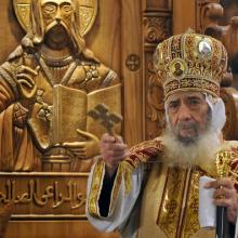 Pope Shenuda III leads Christmas midnight mass, 2010. (AMR AHMAD/AFP/Getty Image