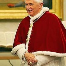 Pope Benedict XVI's profile picture from his Twitter account @PopeBenedictXVI