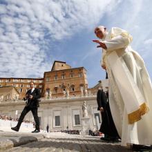 Image via RNS/REUTERS/Tony Gentile.