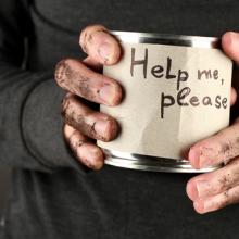 Man asking for help, Africa Studio / Shutterstock.com