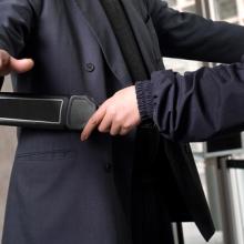 Airport security, Tifonimages / Shutterstock.com