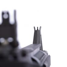 AR-15 front combat site, Artifexx / Shutterstock.com